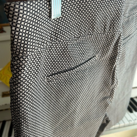 Hilary Radley Monochrome Geometric Bermudas - Picture 9 of 16